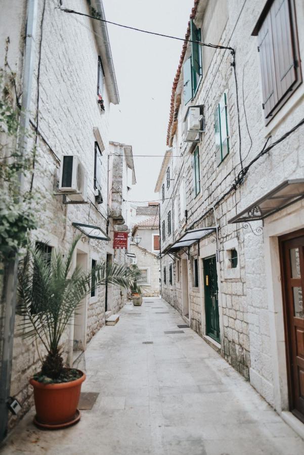 Luka'S Amber Rooms In The Center Of Trogir Zewnętrze zdjęcie